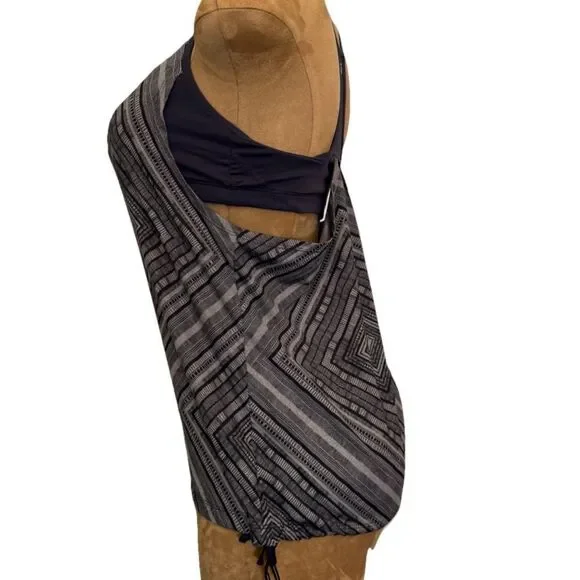 Fabletics Norwalk Black Grey Sports Top Built in Bra, Active Tank, Sz M - Picture 3 of 8